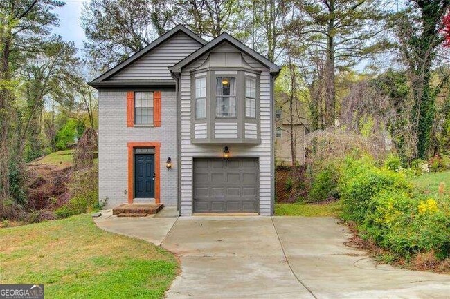 Photo - 830 Leland Ct House
