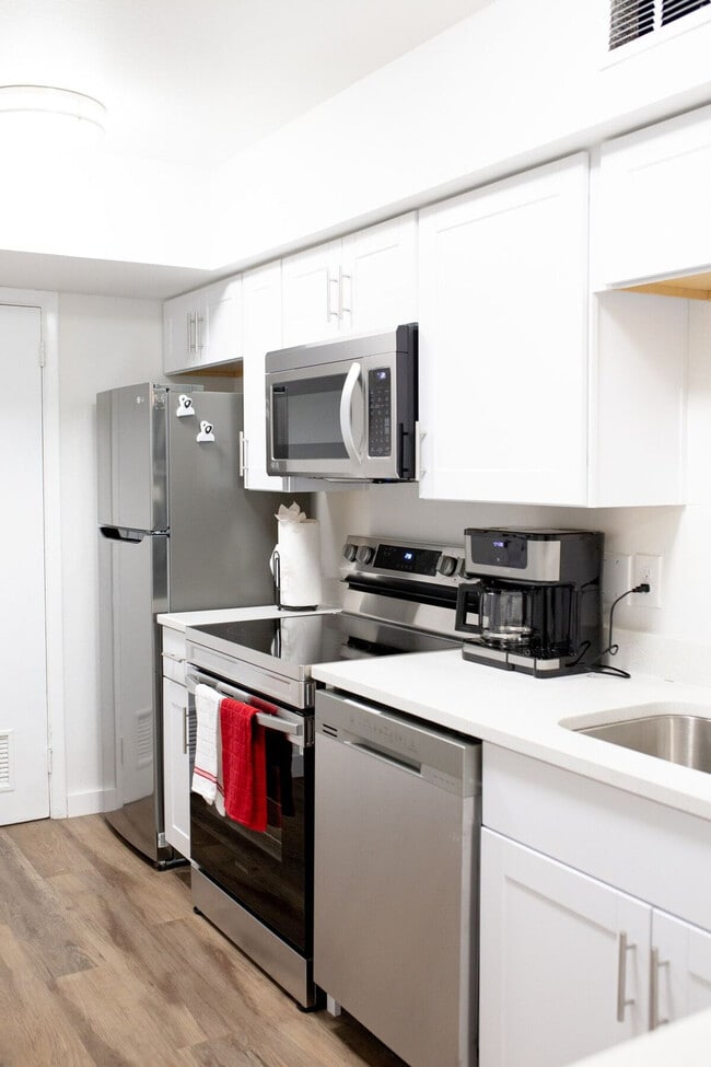 Photo - 620 S Cedar St Unit ID1296541P