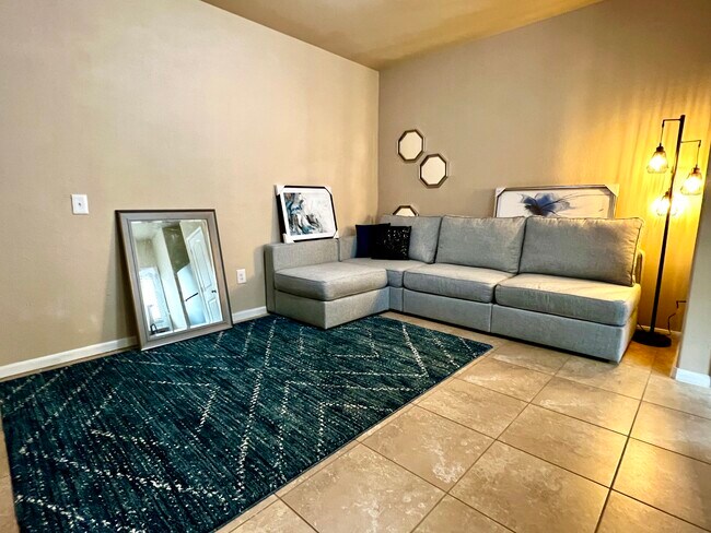 Photo - 2508 Merton Dr Unit 1