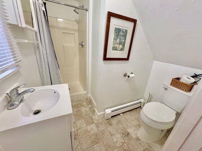 Photo - 285 Roxbury St