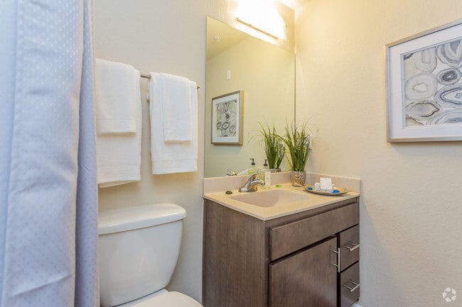 Photo - Lemon Bay Apartments