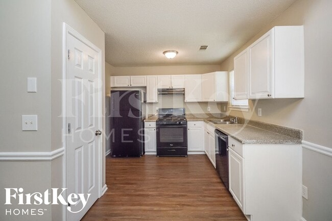 Photo - 170 Capeton Ct