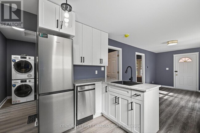 Photo - 117 Sterling St