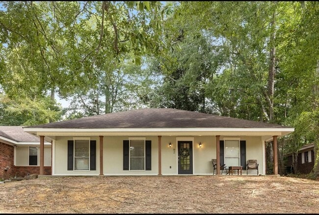 Photo - 62 Sharmont Dr