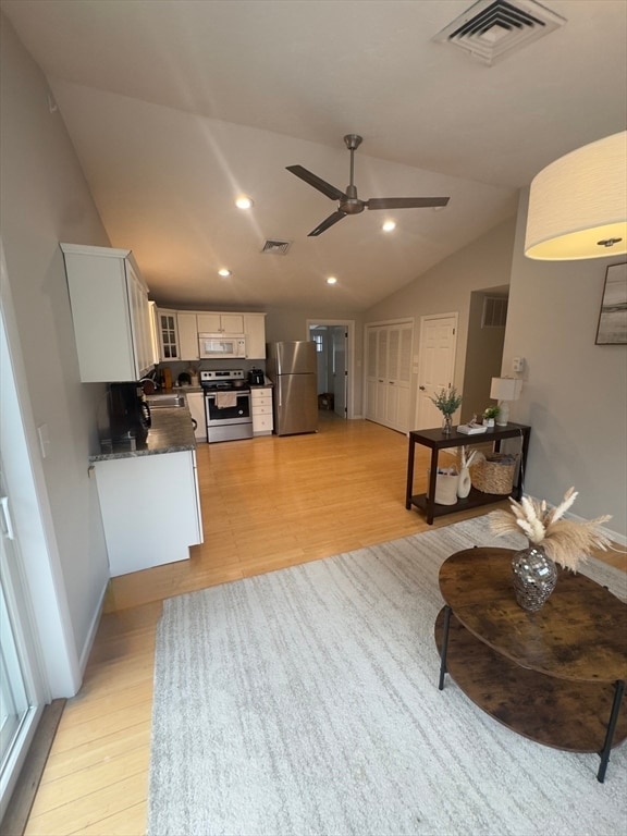 Photo - 19 Skyline Dr