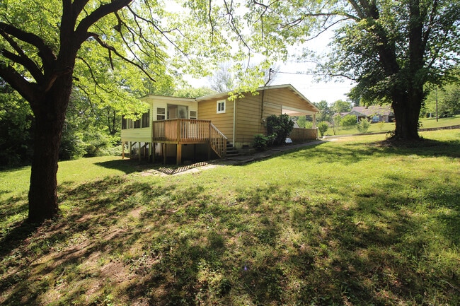 Photo - 1940 Harris Rd