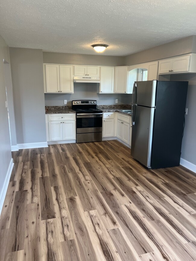 Photo - 119 Lakeview Dr