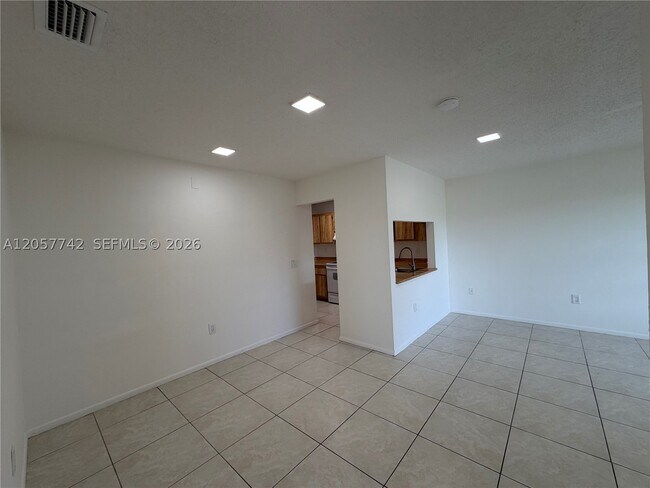 Photo - 411 NW 100th Pl Unit 201