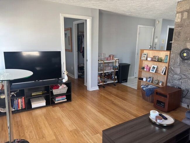 Photo - South Boston 2bed / 1bath with- $3500 Fall 2026 - No Broker Fee