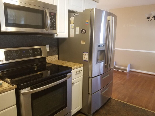 Photo - 2137 Oleander Dr