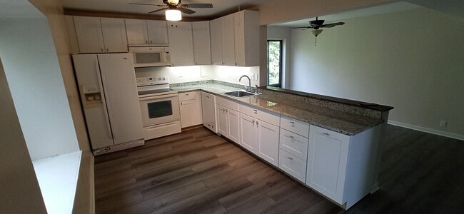 Building Photo - 124 Roberts Ln Unit 101