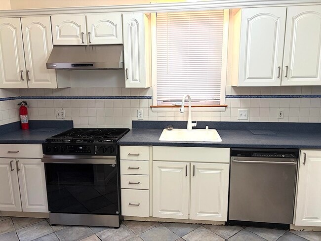 Photo - 284 Magnolia Ave Unit 1