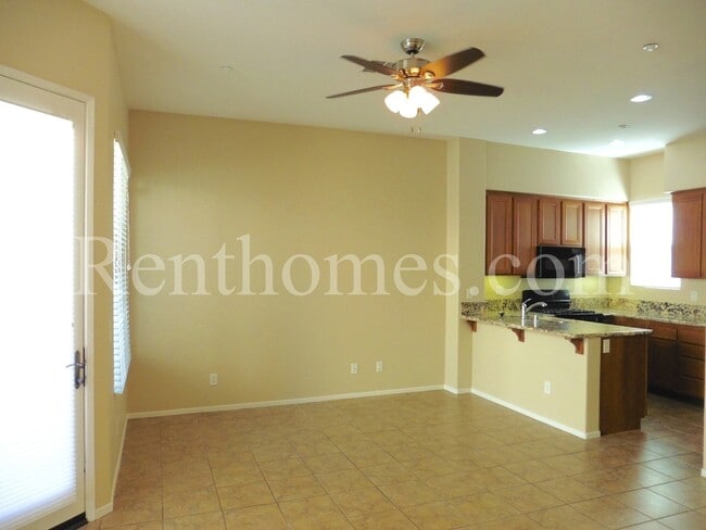 Photo - 568 Almond Rd