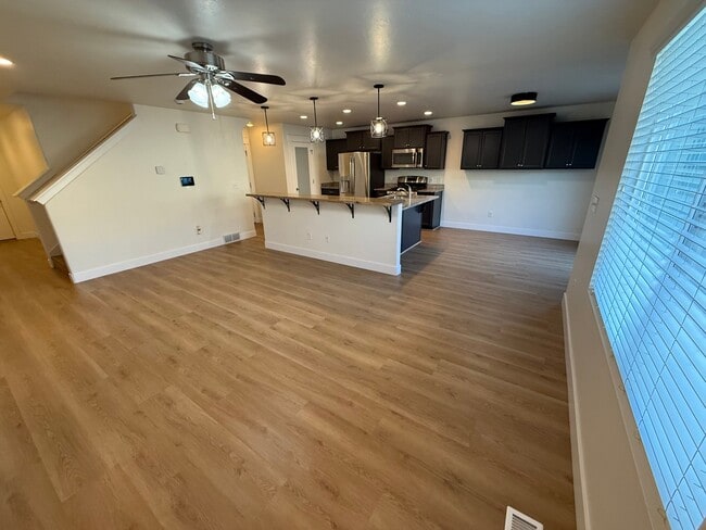 15083 Gallant Dr