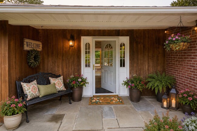 Photo - 116 Schoolhouse Ln