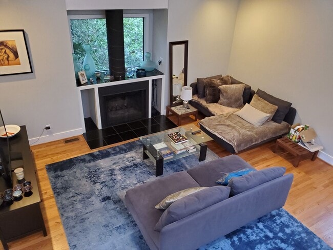 Building Photo - Updated Christmas Tree Hill Single-Family ...