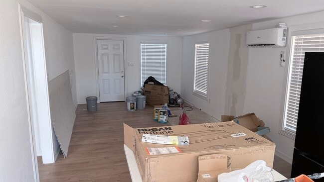 Photo - 2615 Sam Wilson St