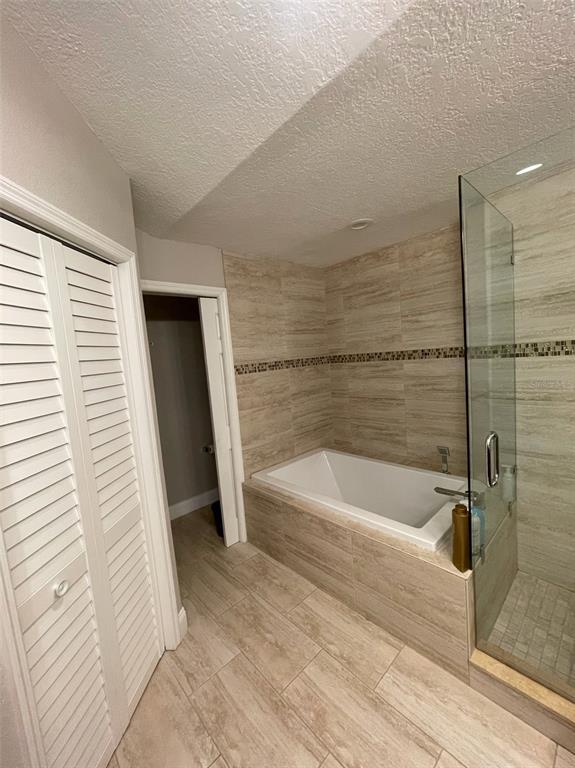 Photo - 1450 Mahogany Ln