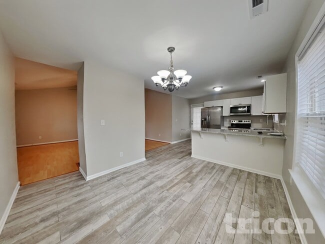 Photo - 105 Haven Grove Trail
