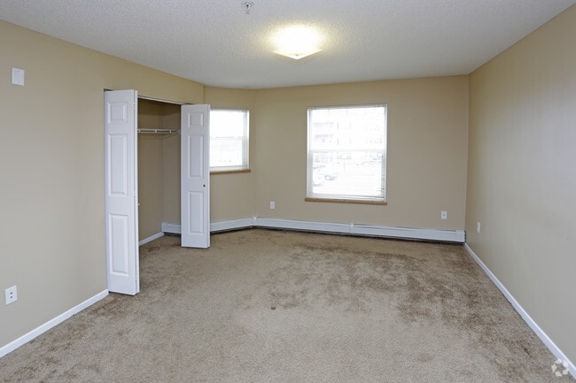 2BR, 2BA - 1,012 SF - Windsong Apartments