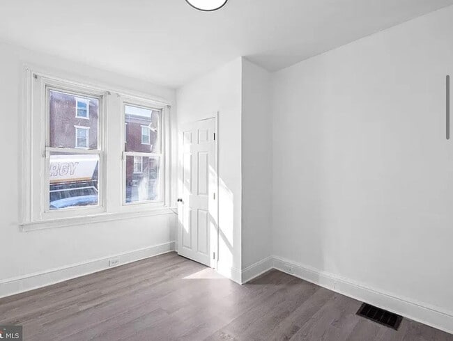 Photo - 1301 Lancaster Ave