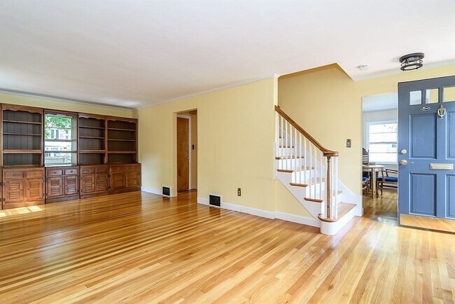 Photo - 115 Parker Rd