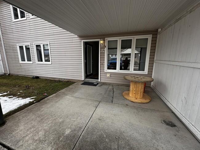 Building Photo - 30 Grant St Unit 32