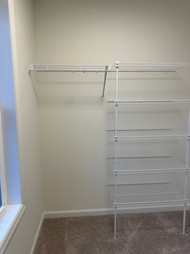 Photo - Beautiful Townhouse Available in York