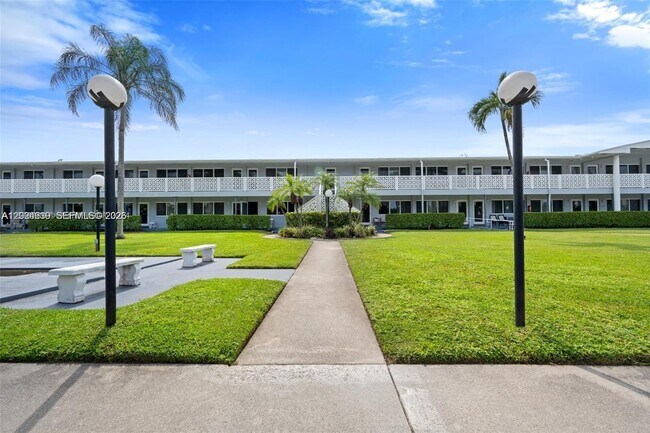 Photo - 600 Layne Blvd Unit 212