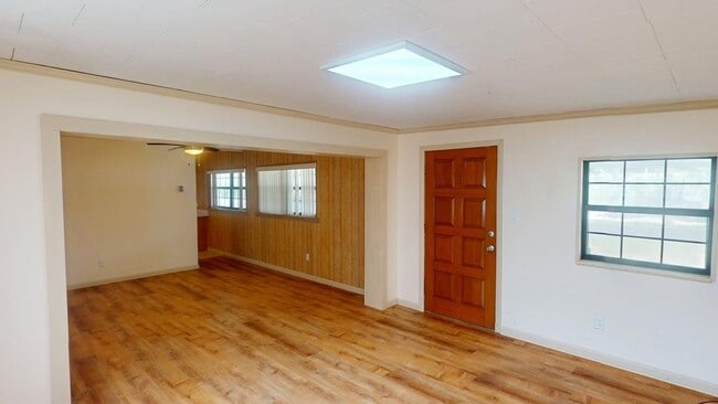 Photo - 118 Bellamy Cir