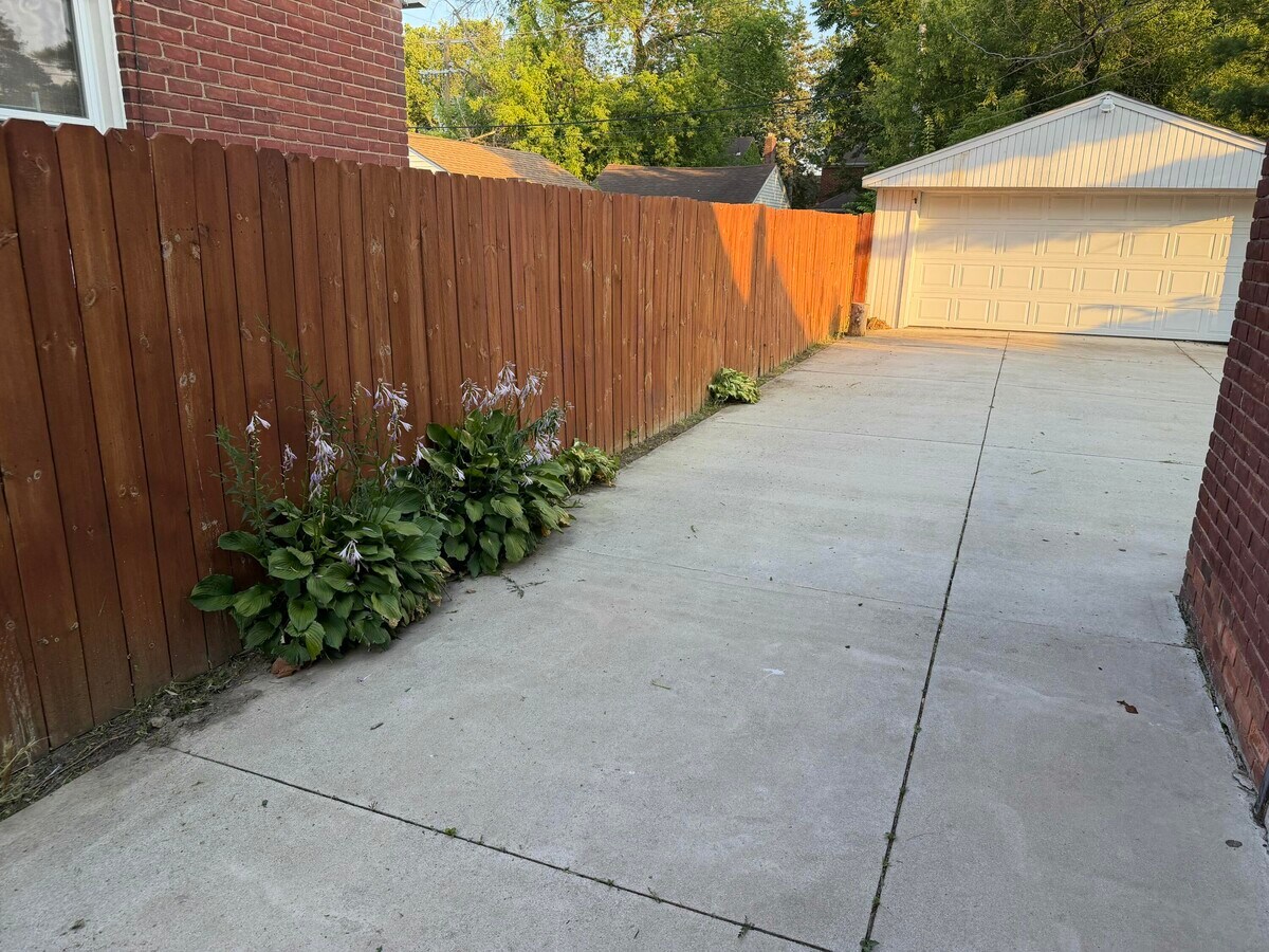 Photo - 15292 Spring Garden St
