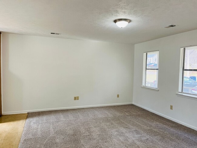 Photo - 812 E Tinsley St