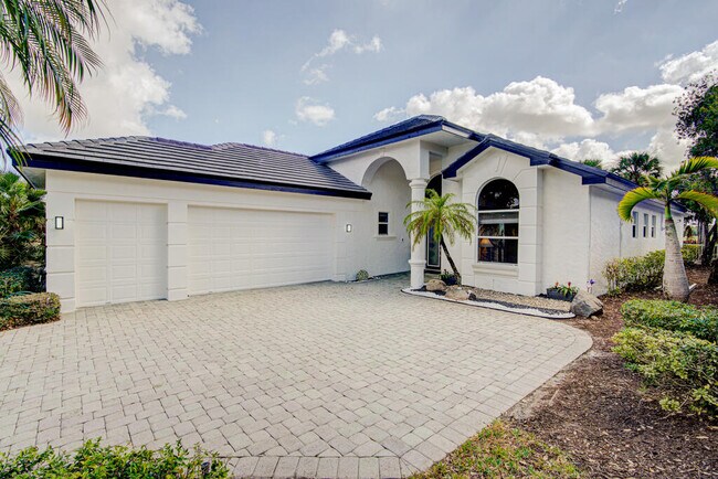 Photo - 6646 Oakmont Way