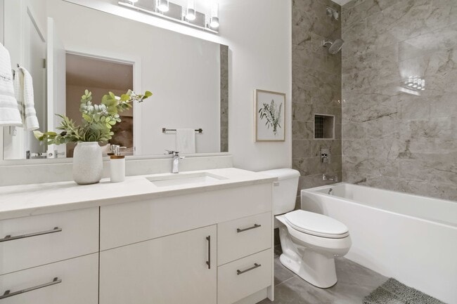 Photo - 1414 Main St Unit 101