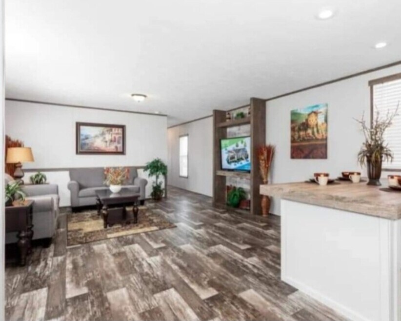 310 Karlee Dr