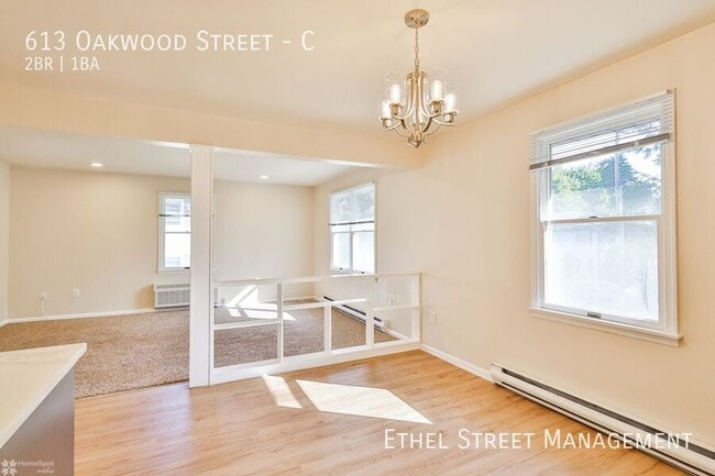 Photo - 613 Oakwood St Unit C