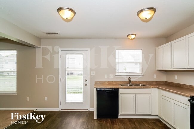 Photo - 8123 Fisher Bend Dr