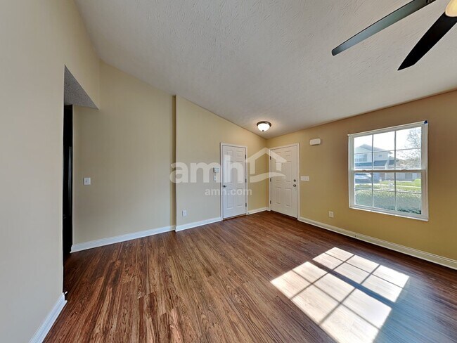 Photo - 7852 Highbrook Dr