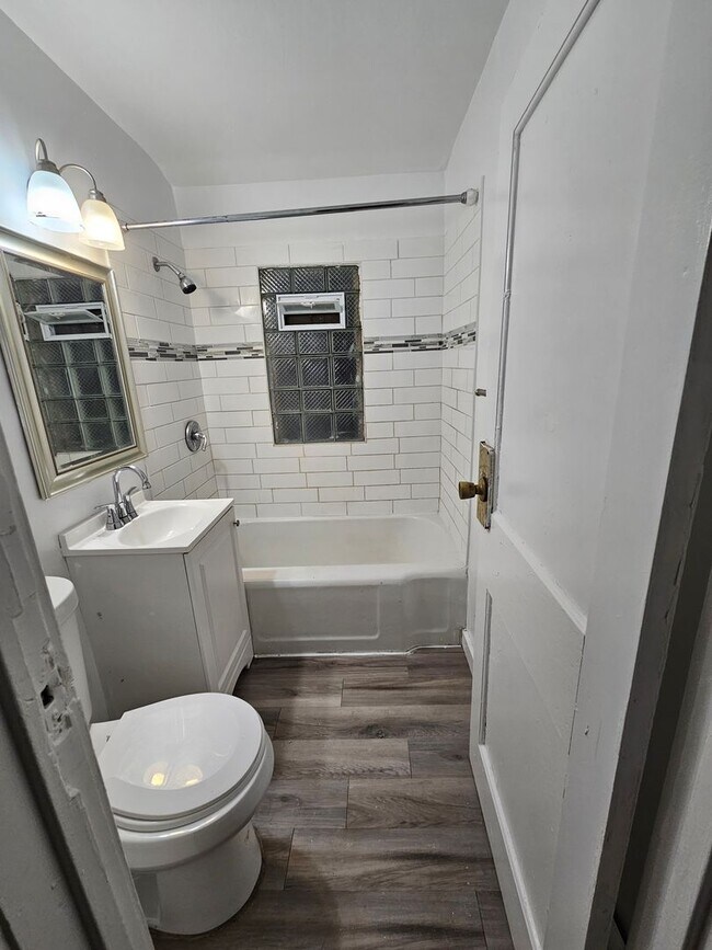 Photo - 3380 N 36th St Unidad 3380A - Upper