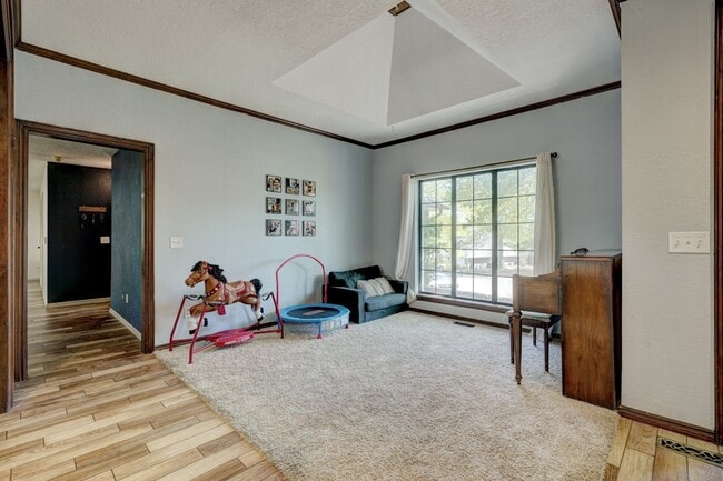 Flex Room - 1409 Folkstone