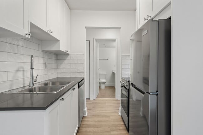 Photo - Manchester Court