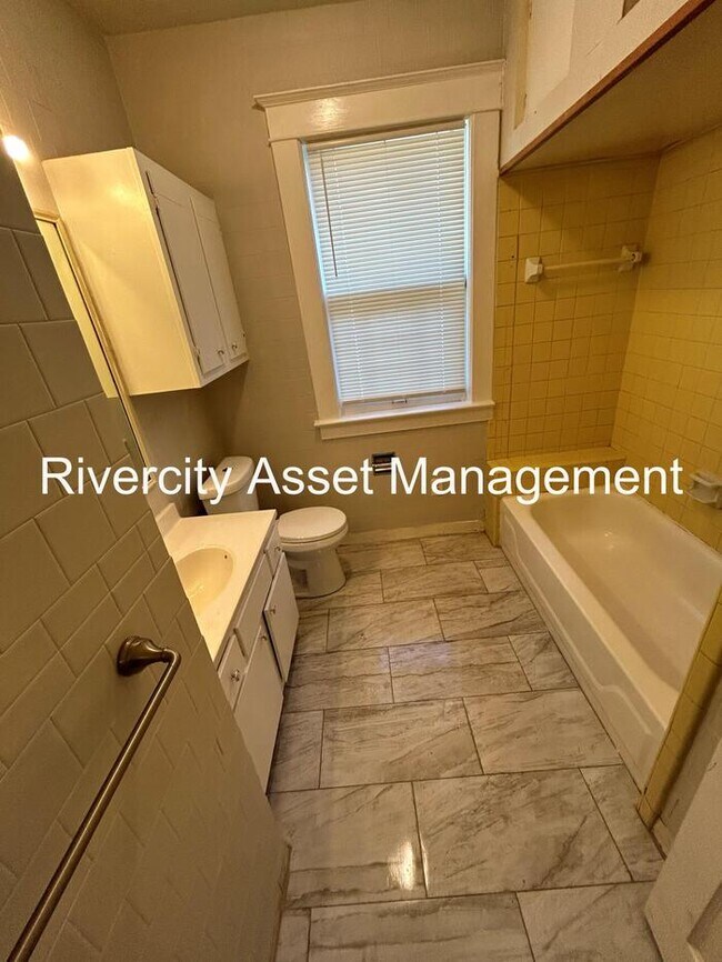 GEM HOME IN A GREAT LOCATION !!!!!! Section 8 Welcomed !!!!!