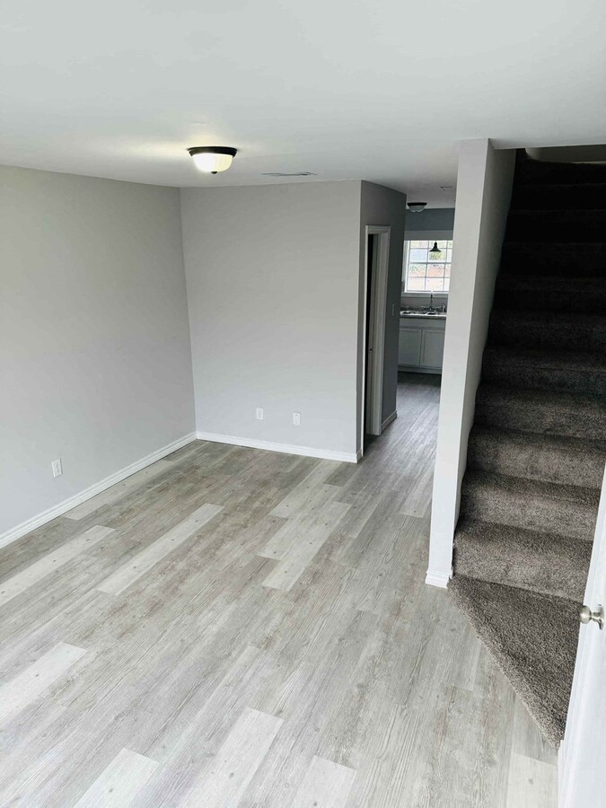 Photo - 2200 Bancroft St