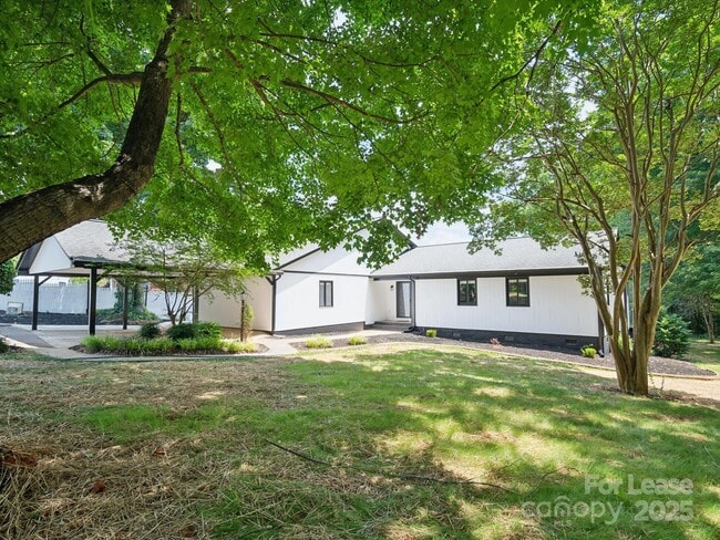Photo - 4954 Moonlite Bay Dr