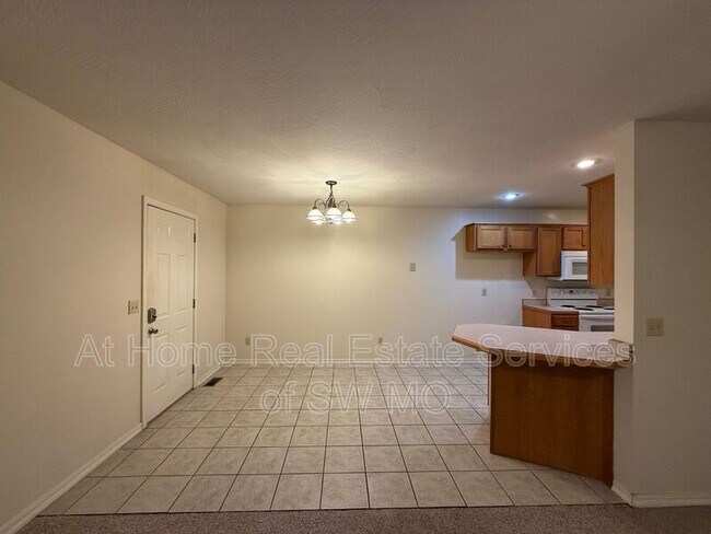 Photo - 1082 S Elder Ave