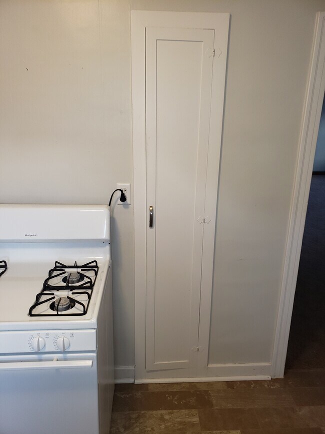 Photo - 1300 E 6th St Unit 4