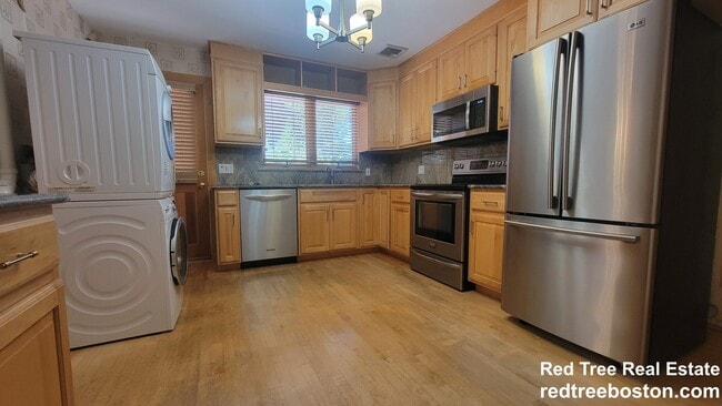 Photo - 351 Waverley Ave