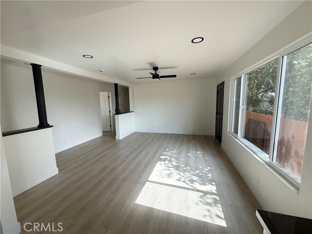564 W MacArthur Ave Unit 3