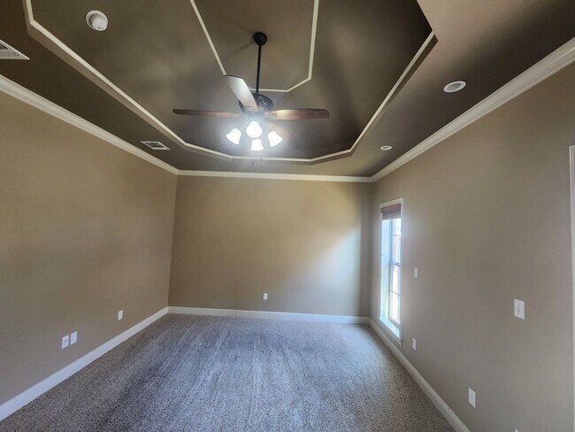 Photo - 4 Bedroom 2 Bath (Gardens Of Southgate)