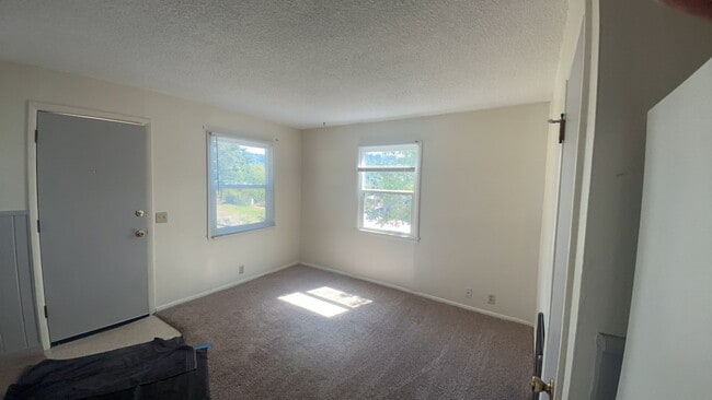 Photo - 769-773 NE Jackson St Unidad 769 NE Jackson St